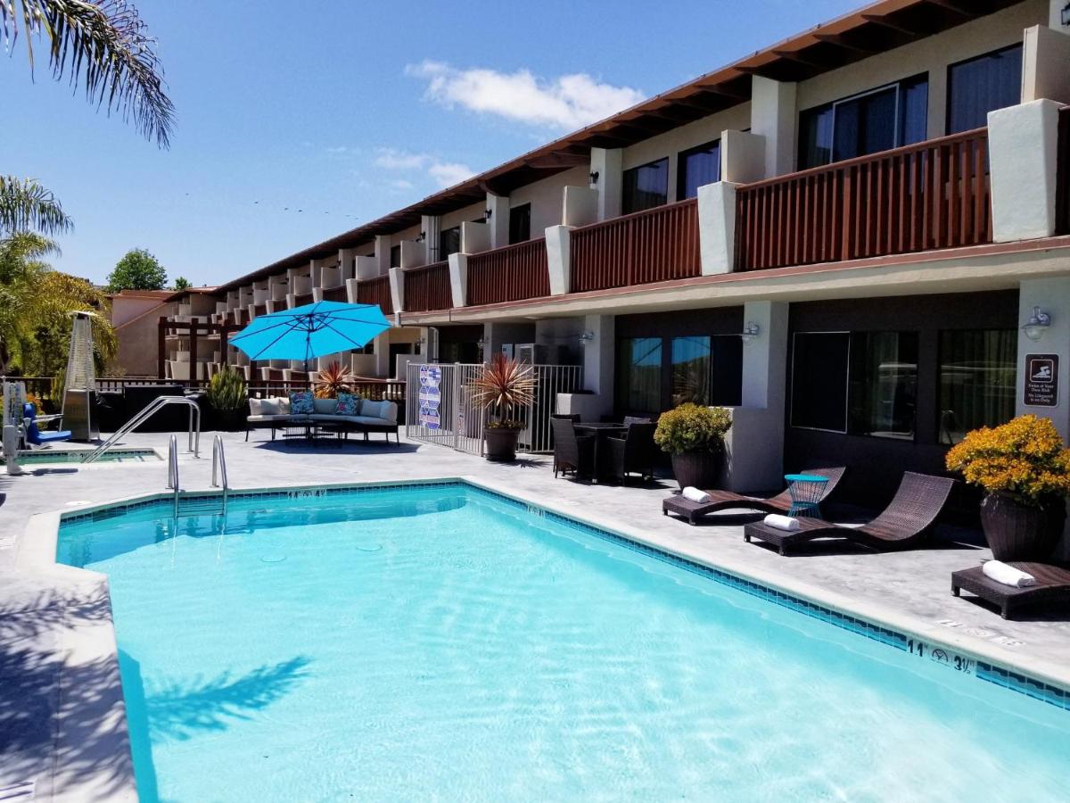 Holiday Inn Express Hotel & Suites Solana Beach-Del Mar by IHG - Housity