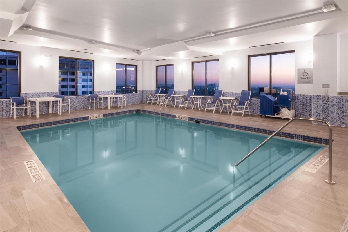 Best Western Premier NYC Gateway Hotel - Housity