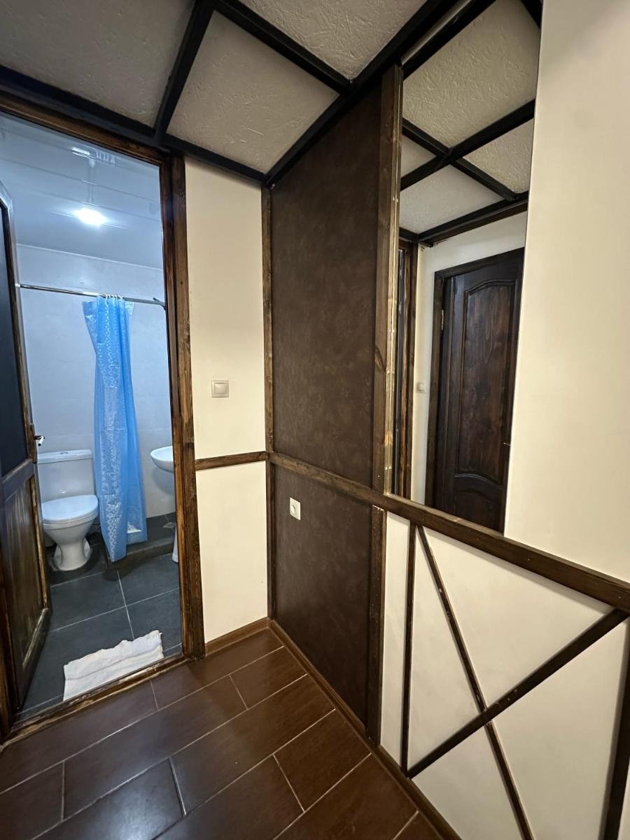 U ASHOTA - Housity