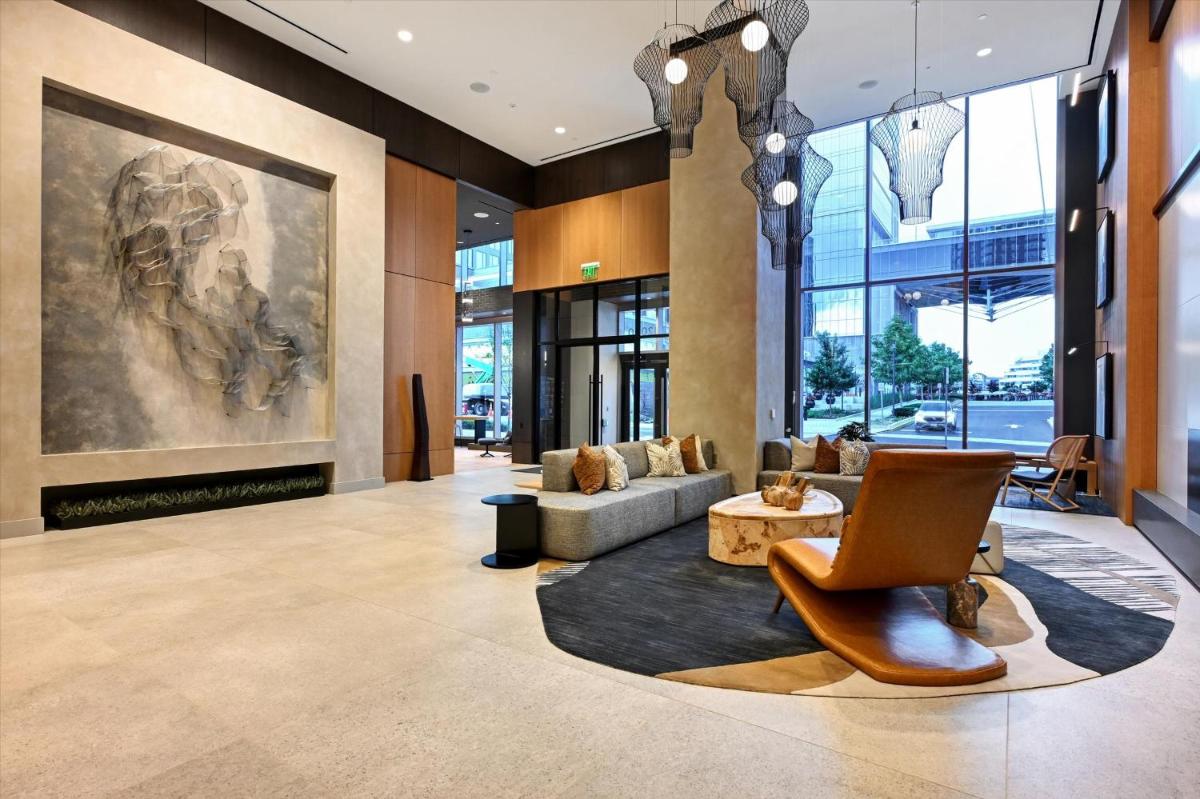 Global Luxury Suites at Town Center - Housity