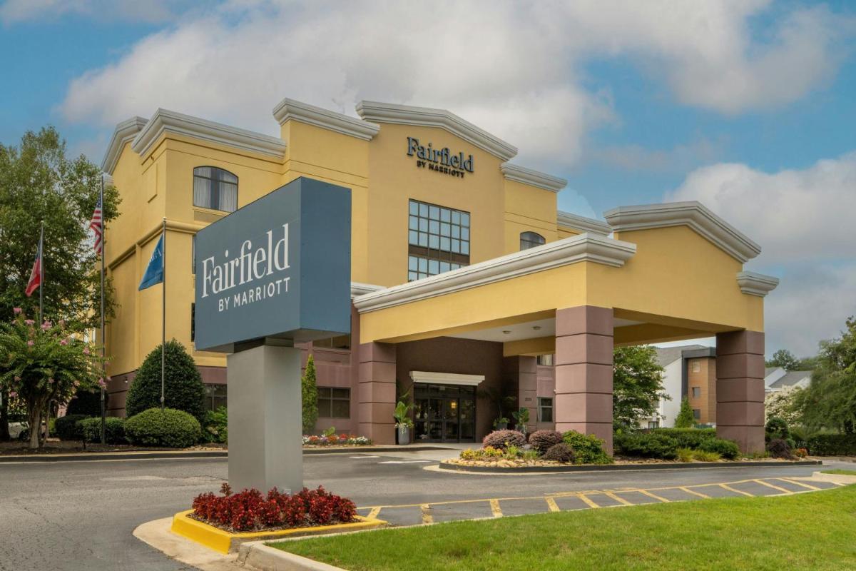Fairfield Inn and Suites Atlanta Airport South/Sullivan Road - Housity