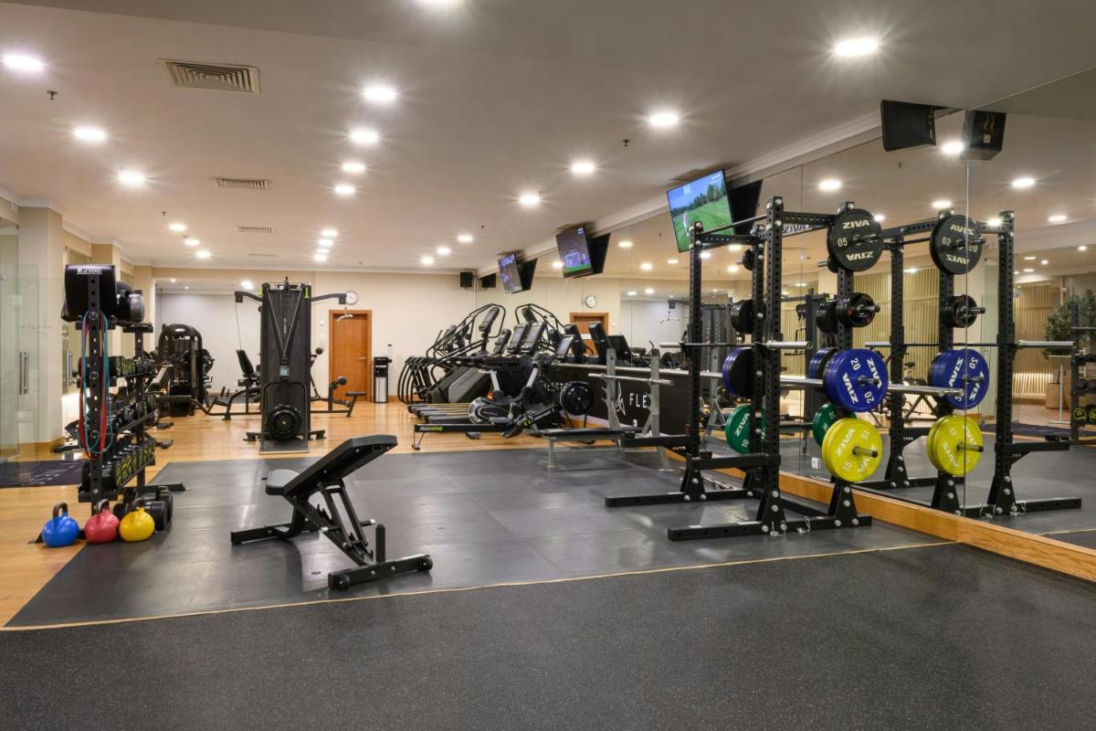 O centro de fitness e/ou as comodidades de fitness de Praia D'El Rey Marriott Golf & Beach Resort