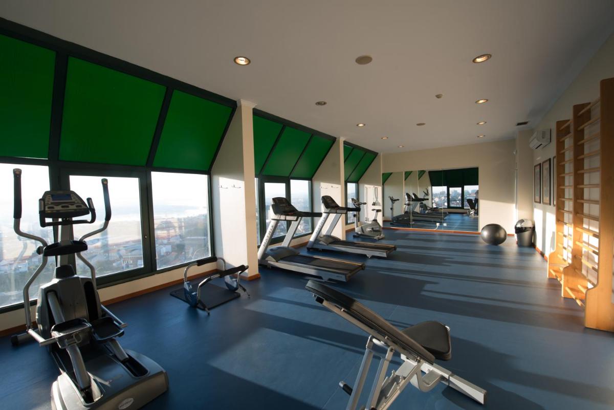 O centro de fitness e/ou as comodidades de fitness de Vila Gale Porto - Centro