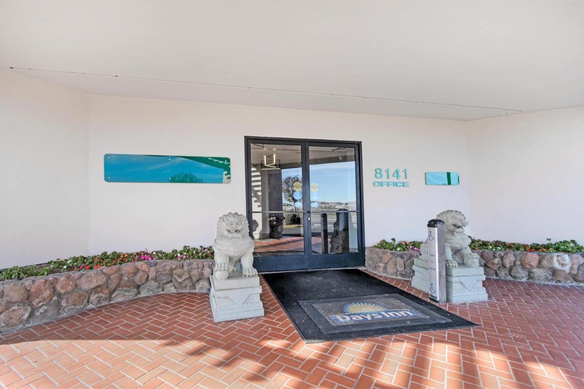 Days Inn by Wyndham Novato/San Francisco - Housity