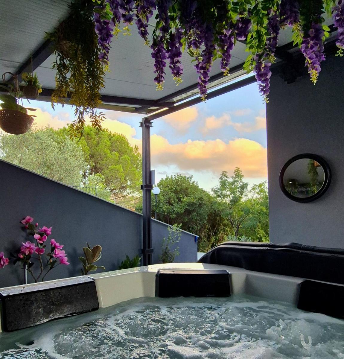 Chalet Ponte Paradiso Suite & SPA - Housity
