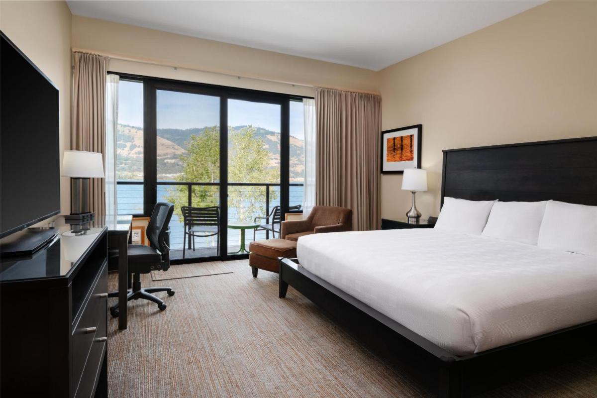 Best Western Plus Hood River Inn - Housity