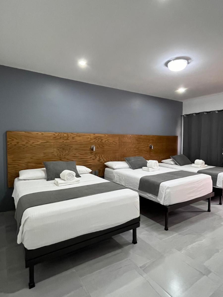 Hotel Riviera - Housity