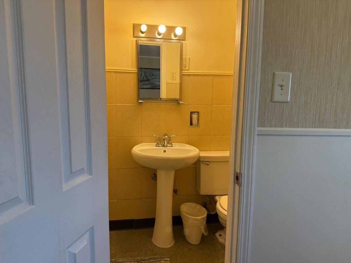 Tourest Motel - Housity