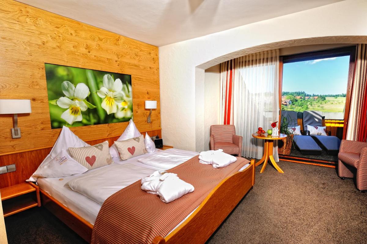Landhotel Talblick - Housity