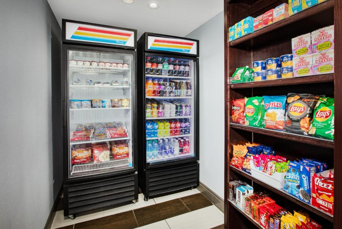 Holiday Inn Express Hotel & Suites West Monroe by IHG - Housity