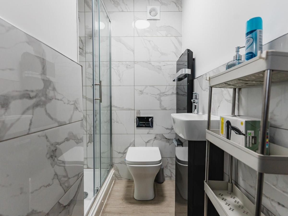 Leicestershire Aparthotels - Field Street Court - Housity
