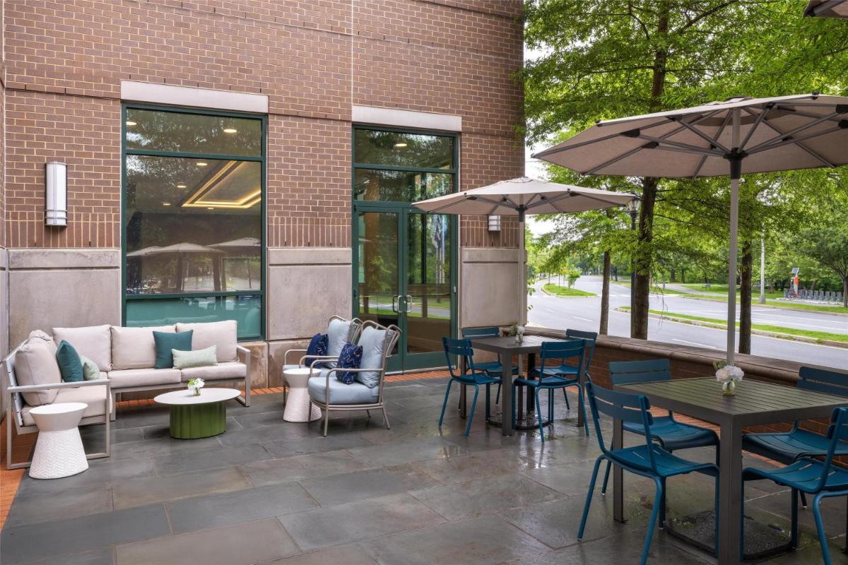 Hilton Garden Inn Shirlington - Housity