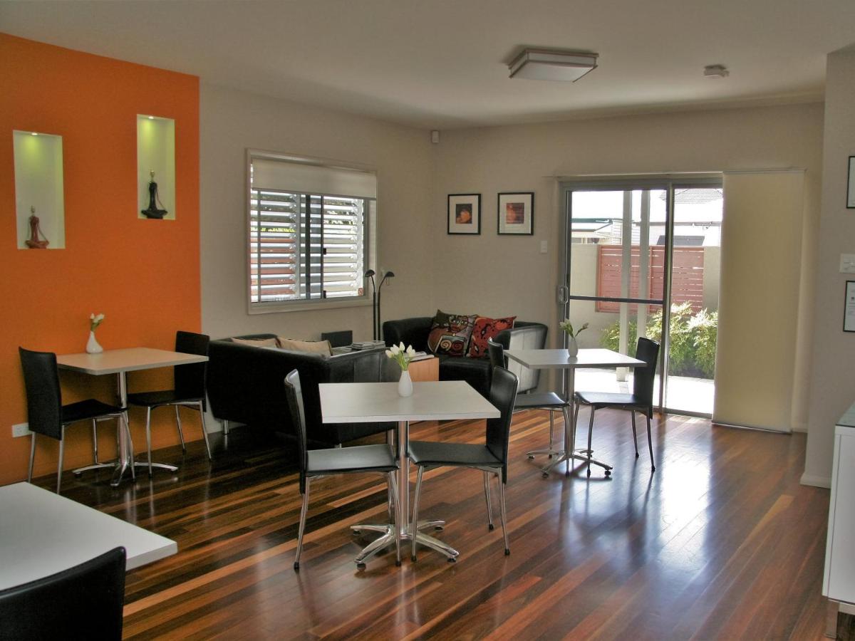 Suitetrails - Chaucer Palms Boutique B&B