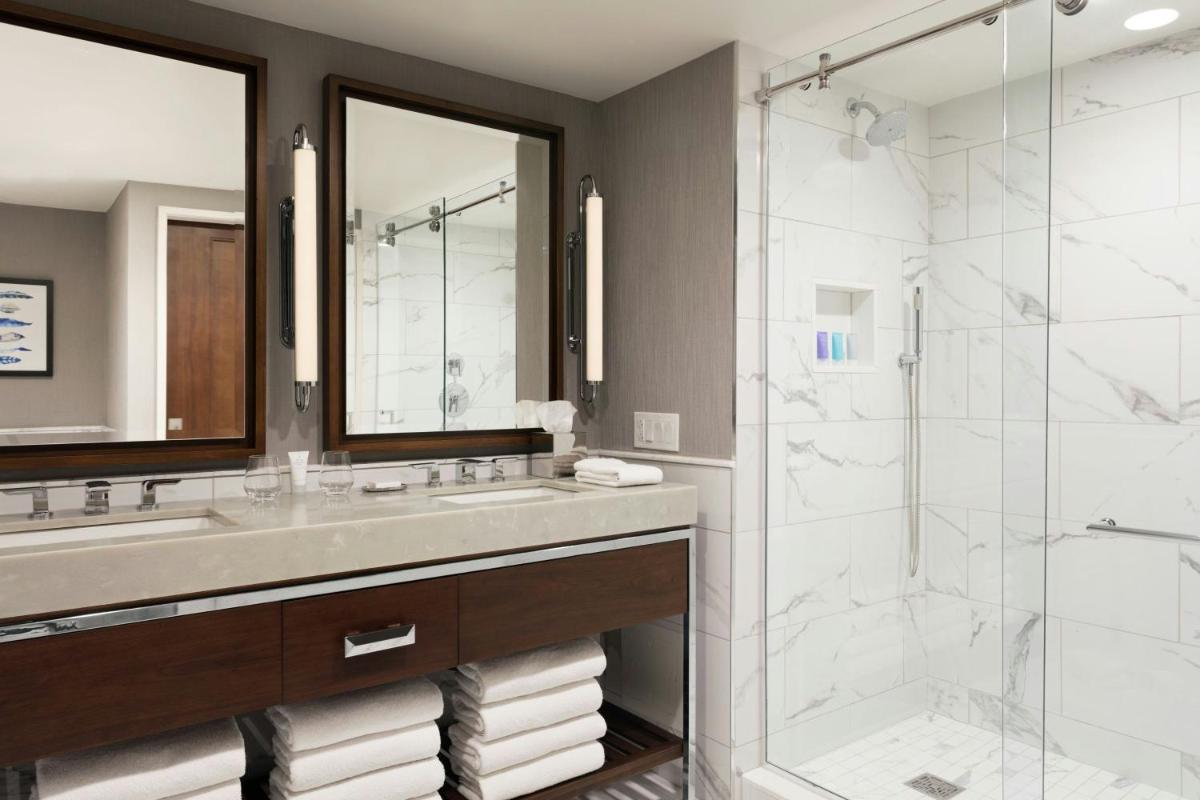 Boston Marriott Long Wharf - Housity