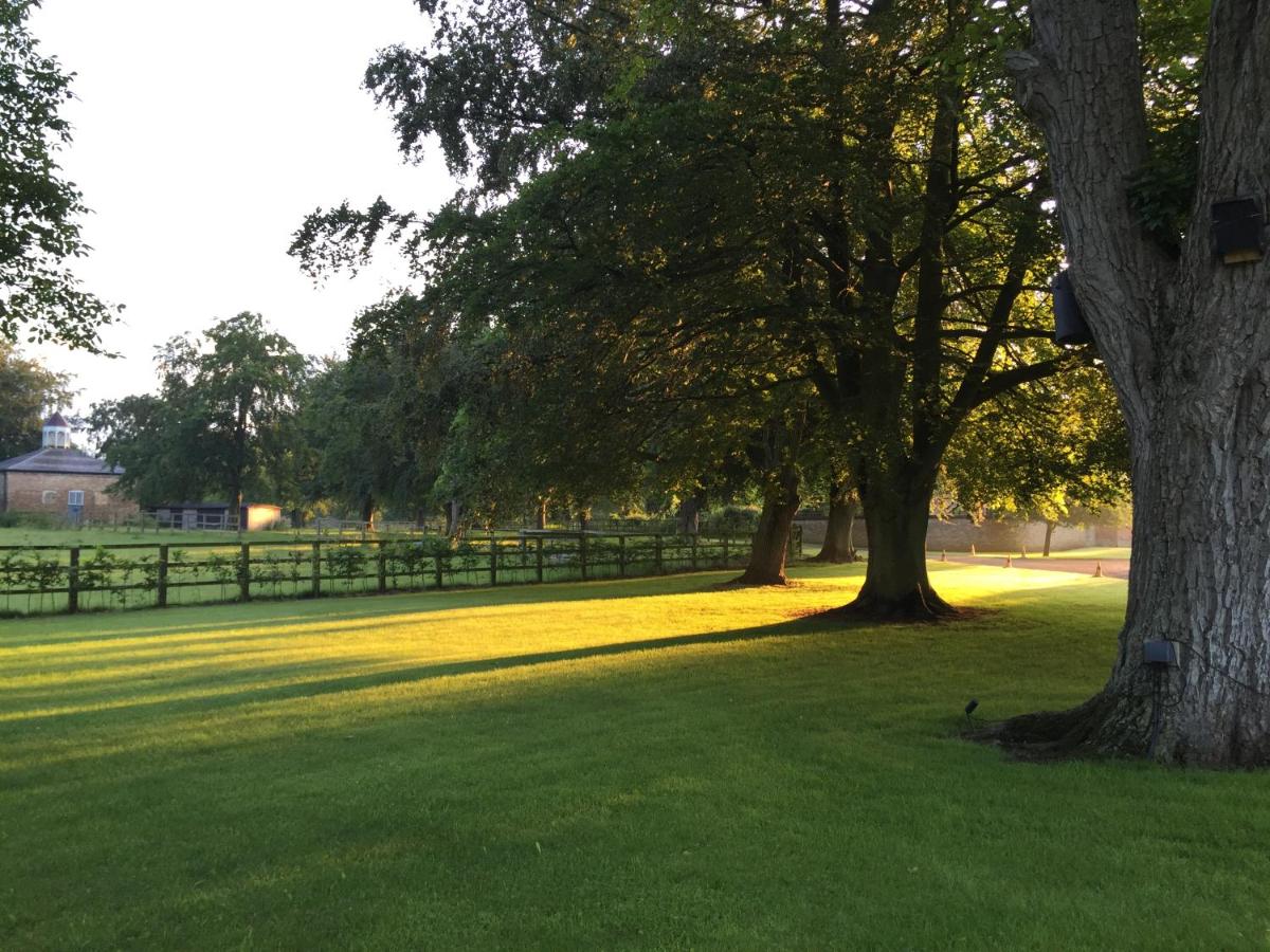 Chippenham Park Garden Rooms - Housity