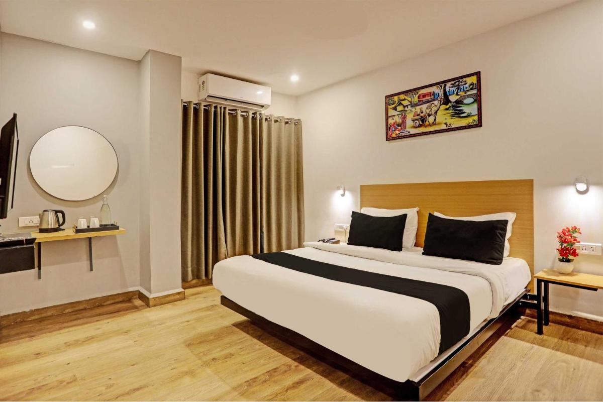 Super OYO Townhouse 235 Swain Heritage - Housity