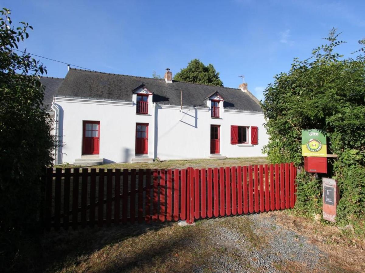 Longère Bretonne Rénovée avec Parking et WiFi - FR-1-306-841 - Hizvo