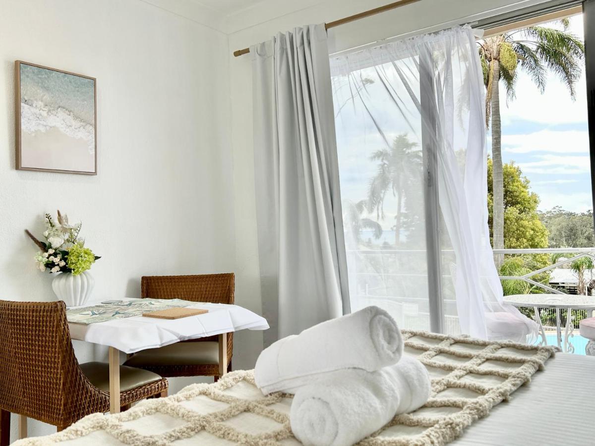 Mollymook Ocean View Motel Rewards Longer Stays -over 18s Only - Housity