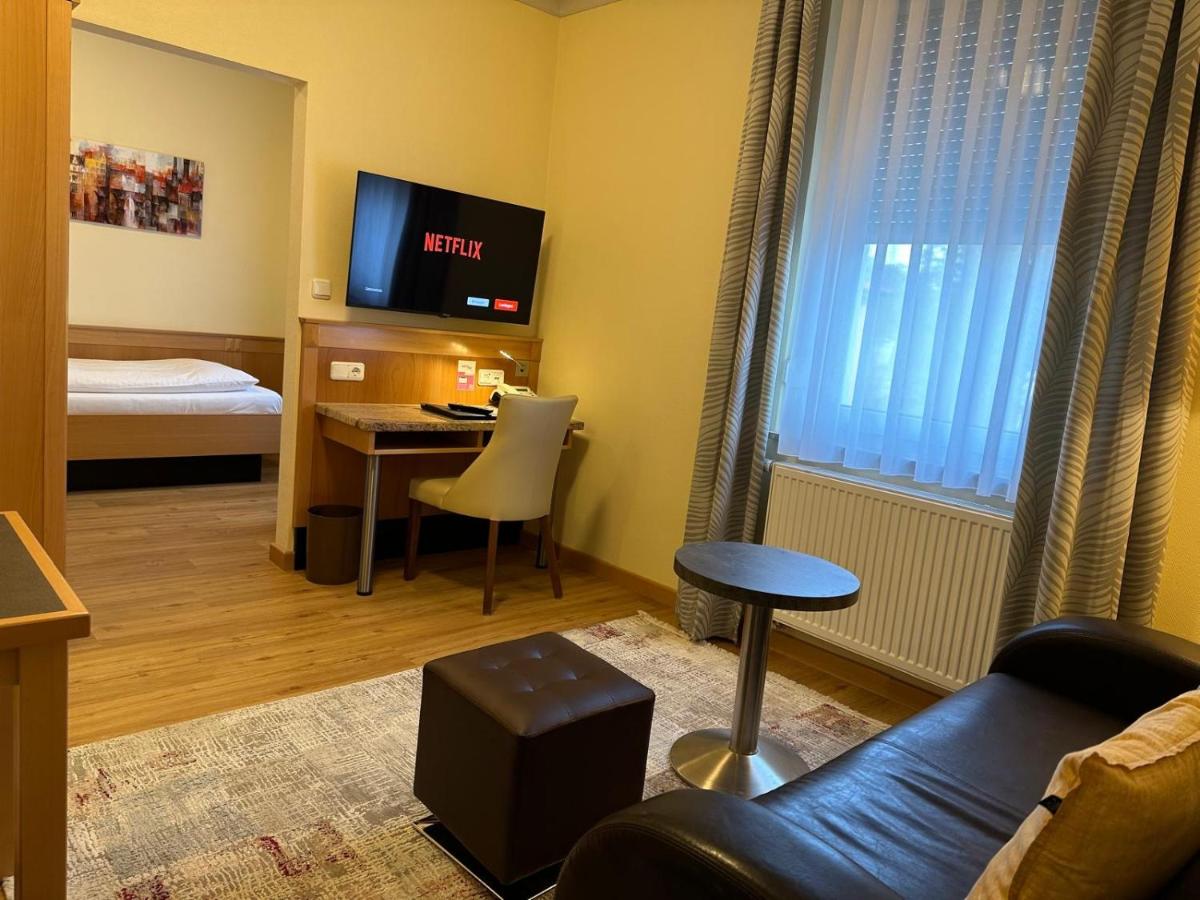 Apartment Hotel KRAL - BUSINESS HOTEL & SERVICED APARTMENTS - Housity