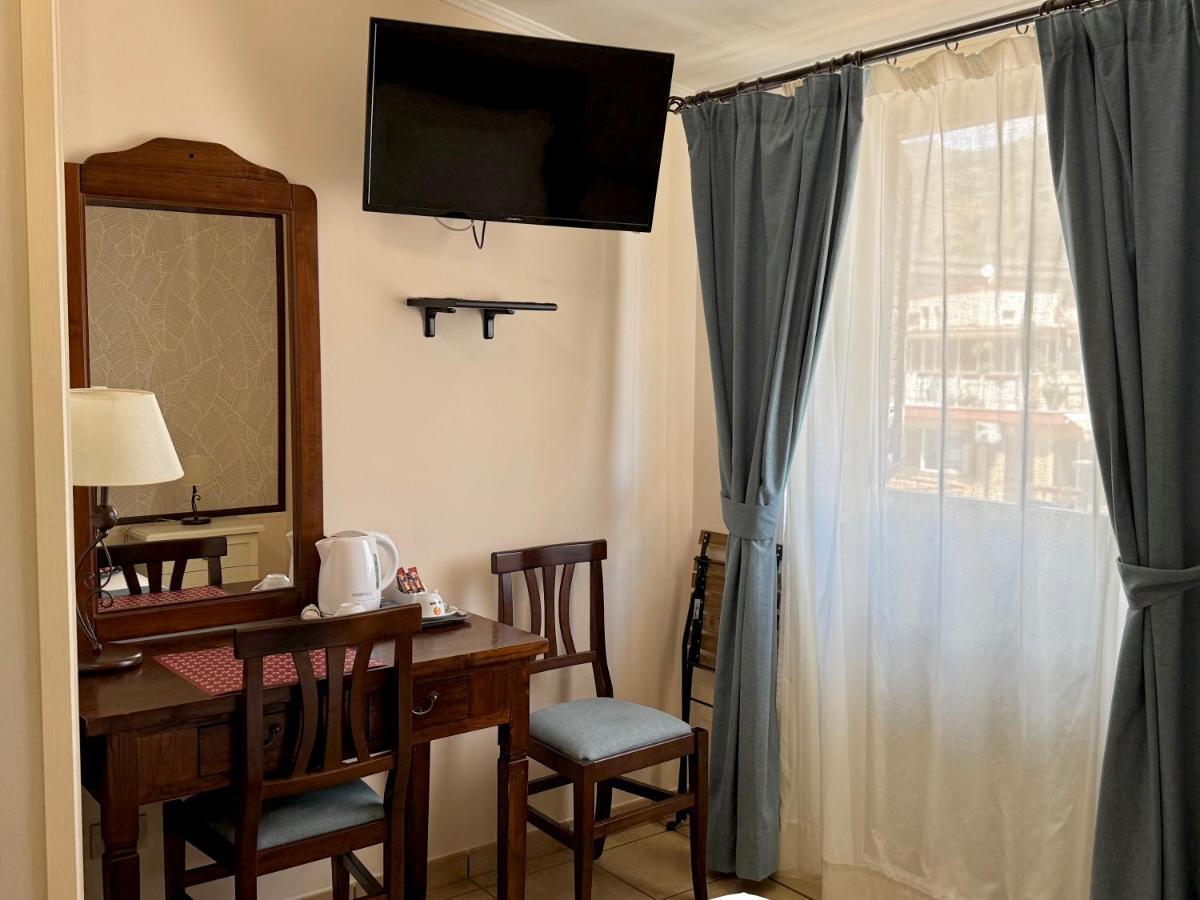 Casa Famiani Bed & Breakfast - Housity