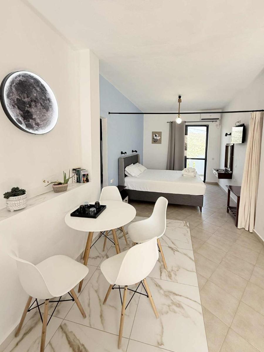 Creta Star Apartments - Housity