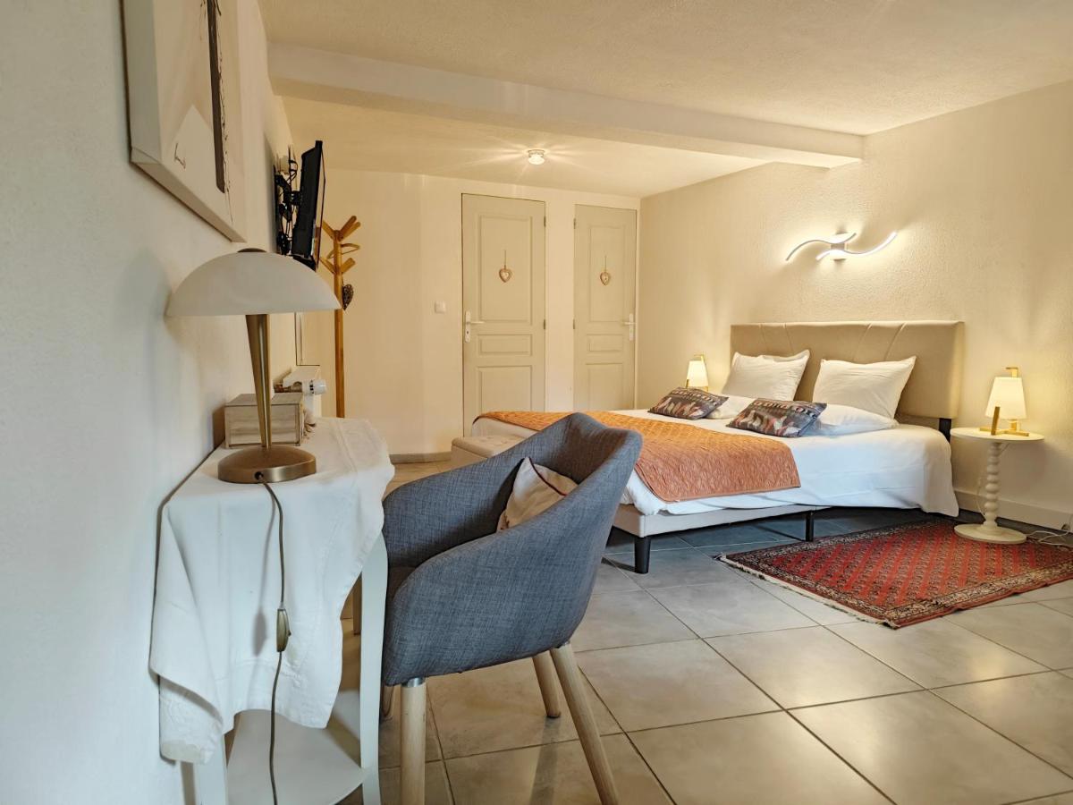 Maison d'hôtes Aux Deux Cigognes - Housity