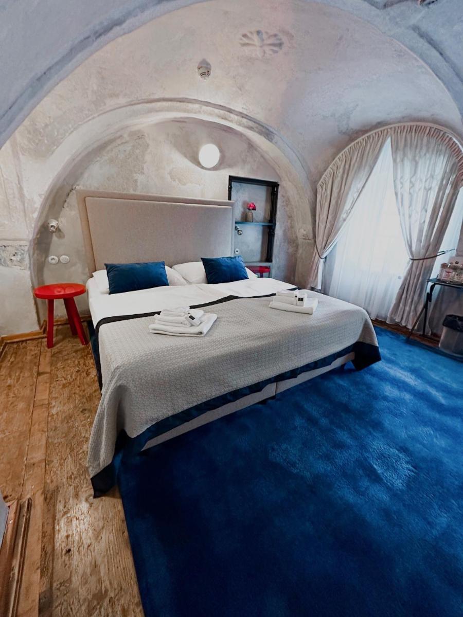 Hotel Kocour - Housity