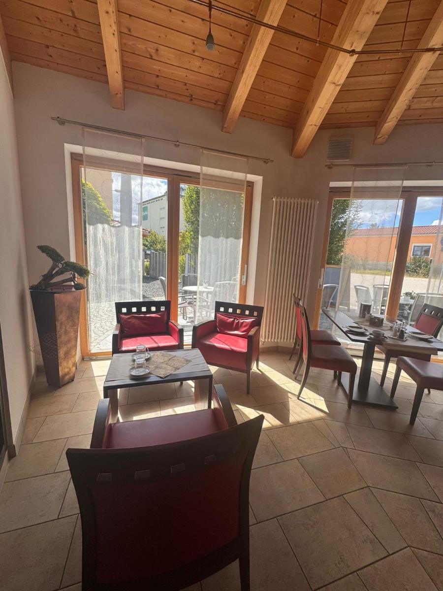 Boutique & Wellnesshotel Thalmässing - Housity