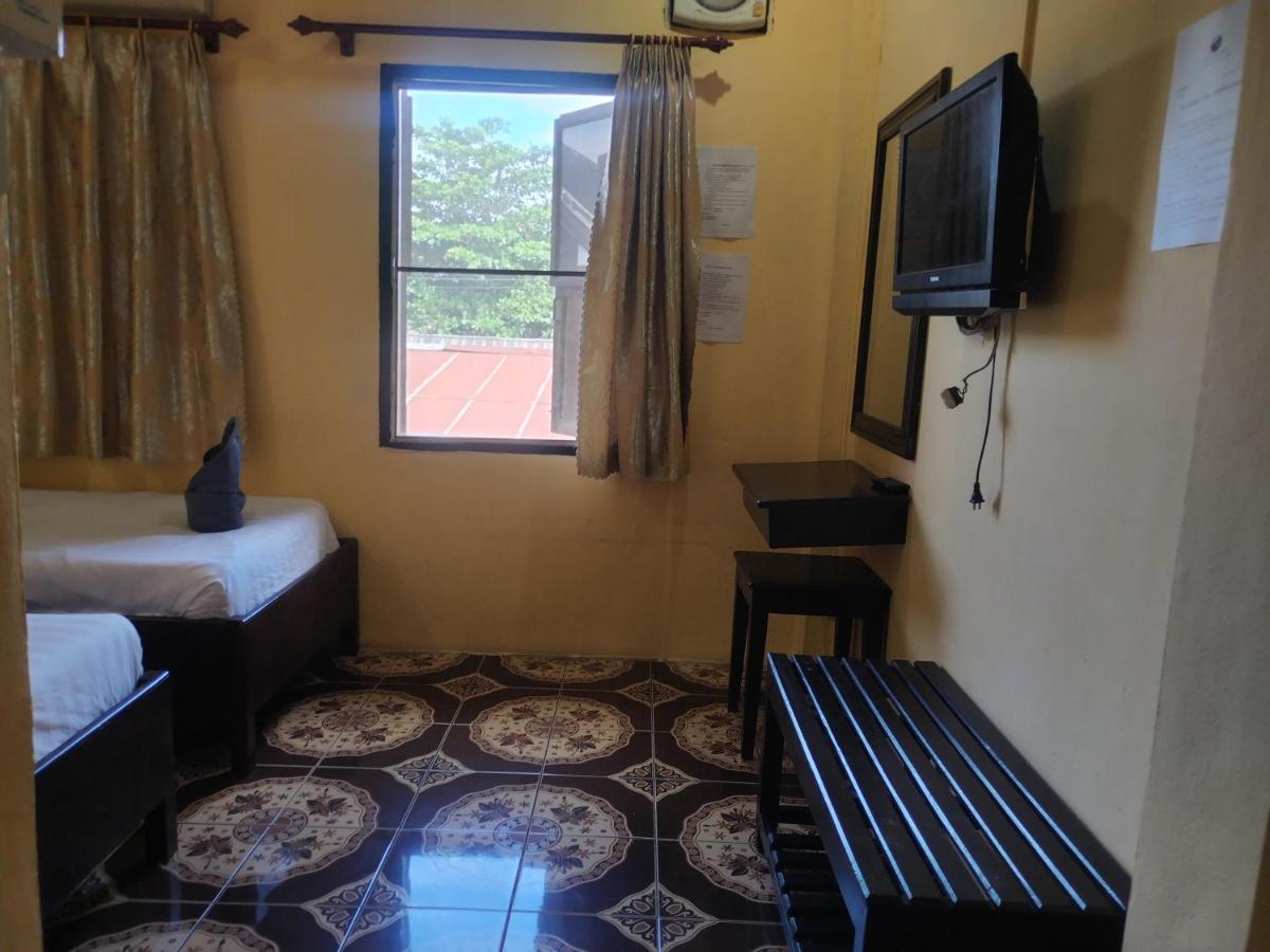 Phanh Tha Sone Guest House - Housity