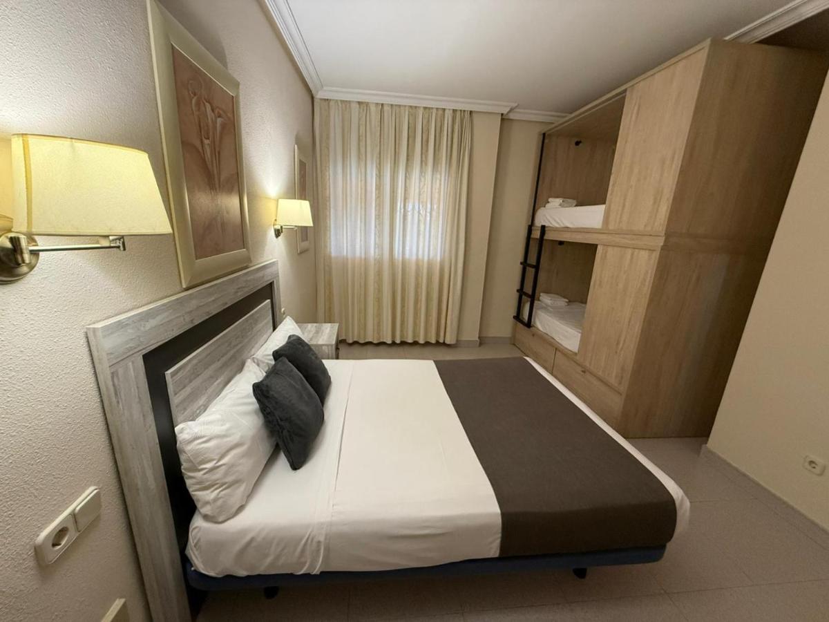 Hostal El Cruce - Housity