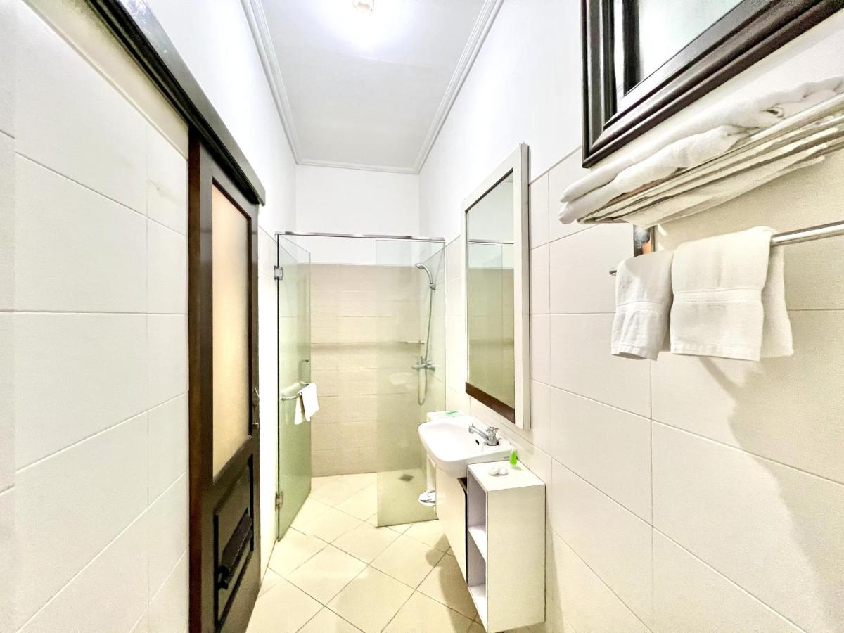 Avila Ketapan Rame Hotel - Housity