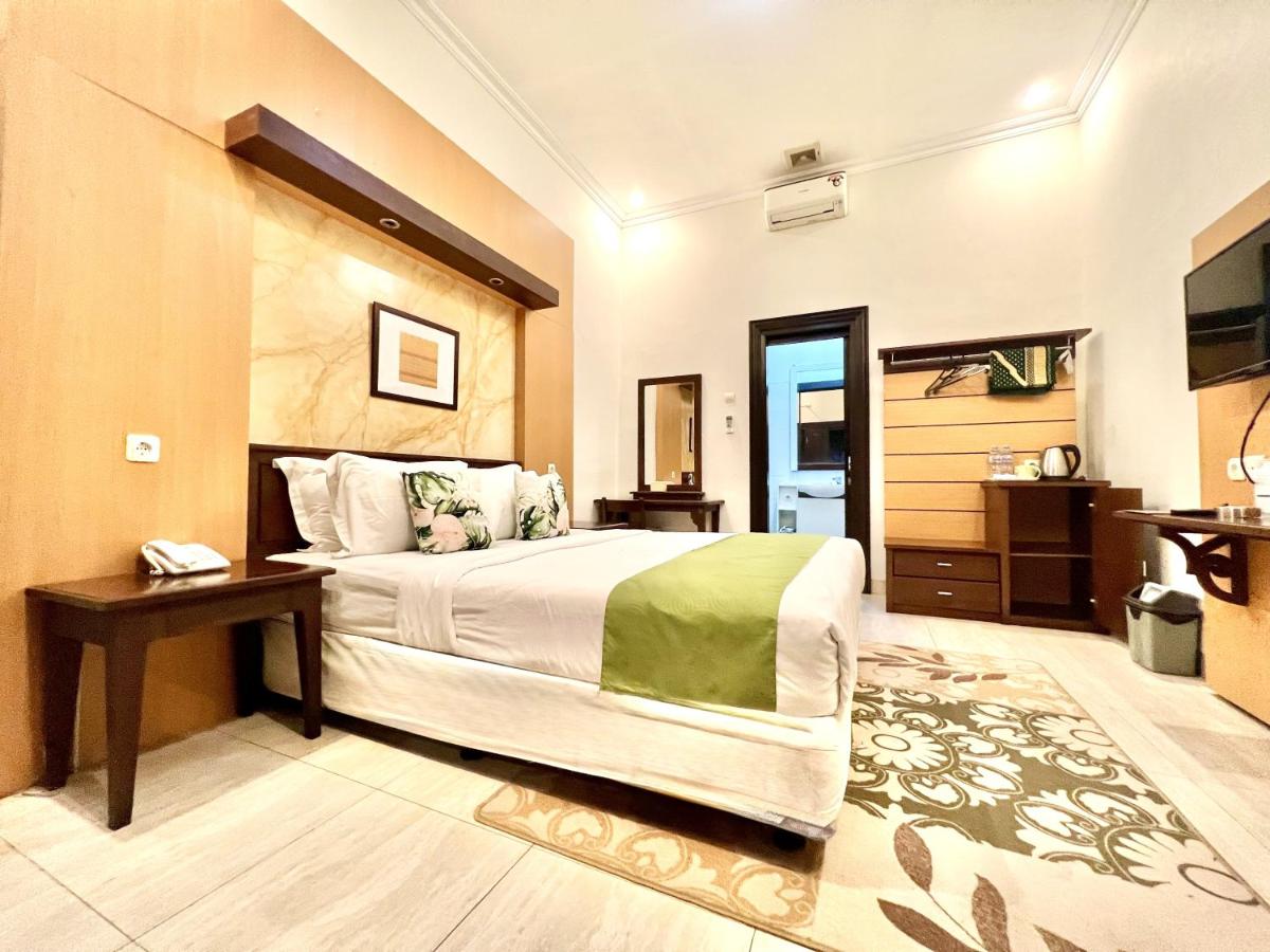 Avila Ketapan Rame Hotel - Housity