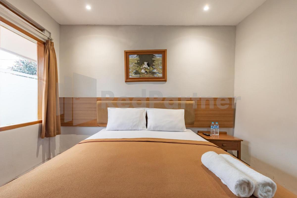 Yehezkiel Hotel Lembang Mitra RedDoorz - Housity