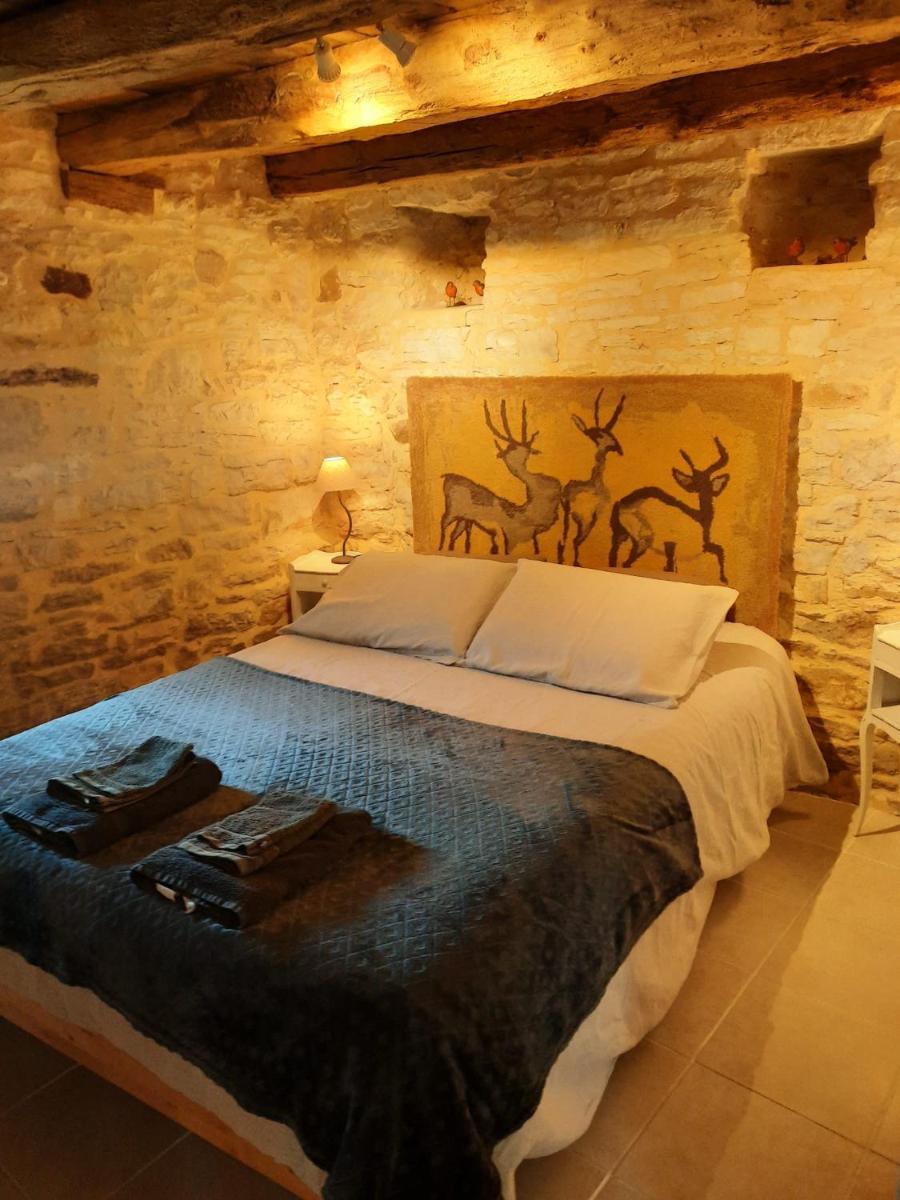 Gîte du Petit Olivier - 2 à 4 pers -1 chb - Housity