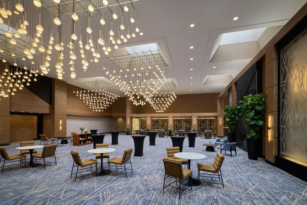 Chicago Marriott Northwest - Housity