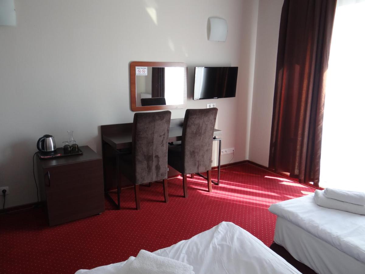Hotel Relax - Housity
