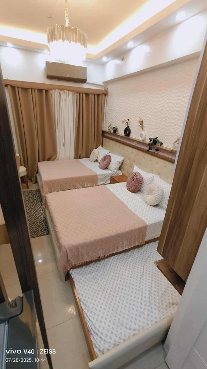 Resort Style Condo Walkable to Mall of Asia - Hizvo