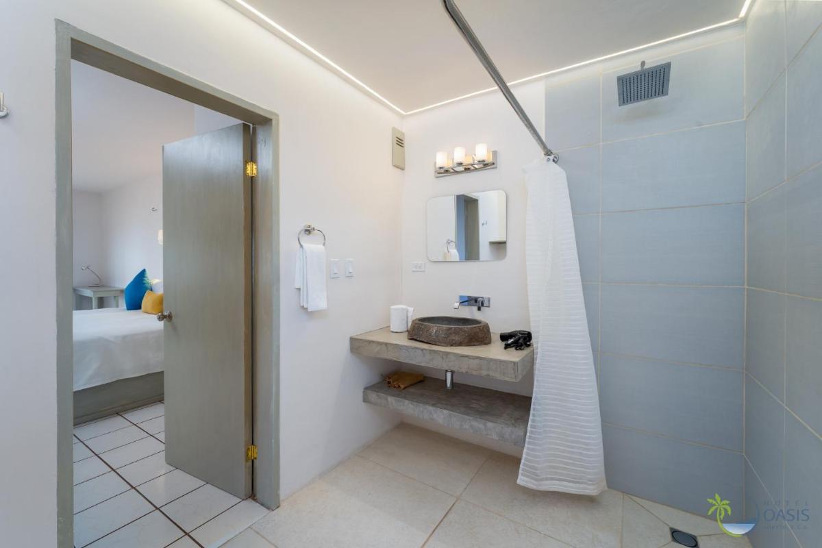 Hotel Oasis - Housity