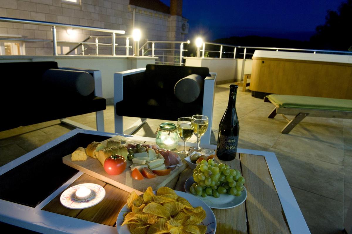 Captain's Villa Sokol - Housity