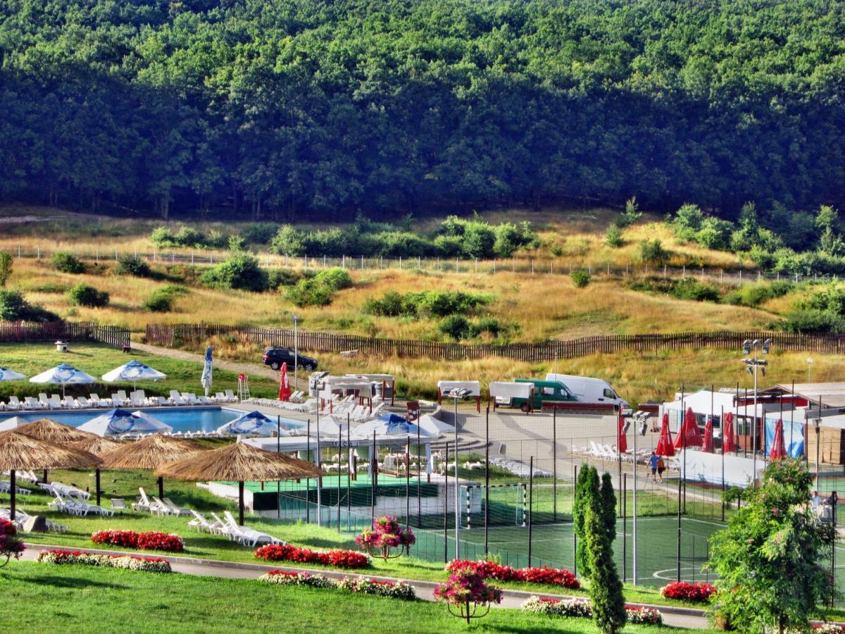 Casutele Dana - Housity