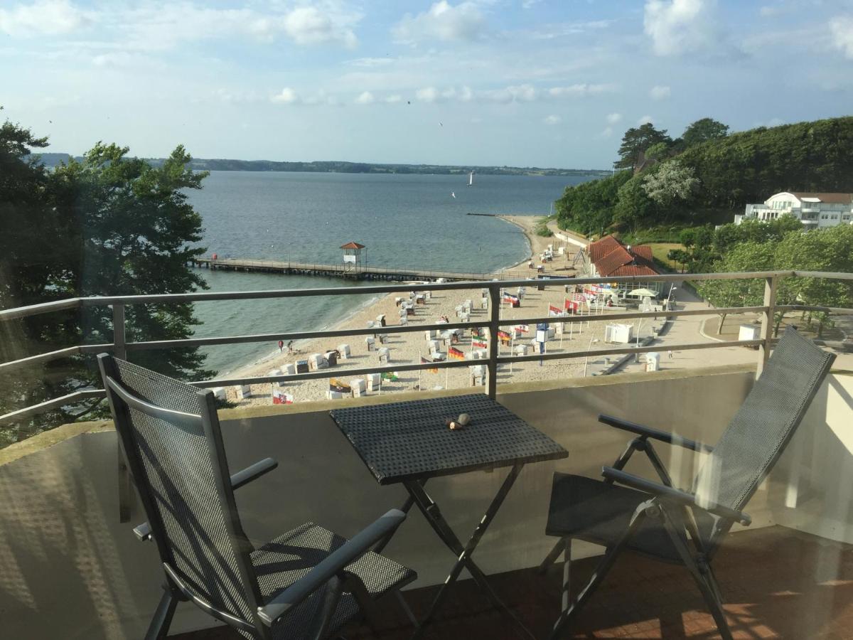 Inselblick am Meer - Housity