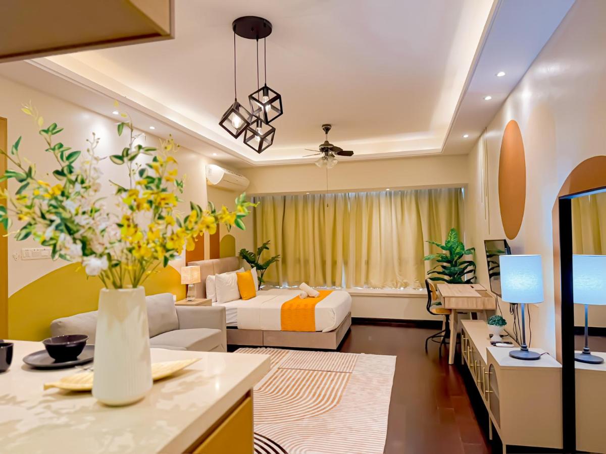 R&F PRINCESS COVE BY HOMEFORT SUITES - Housity