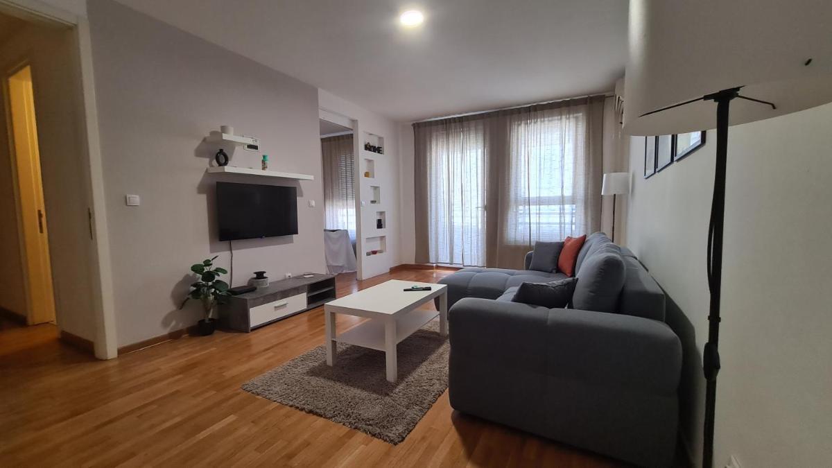 Apartment Belville, Suncokret 26 - Housity