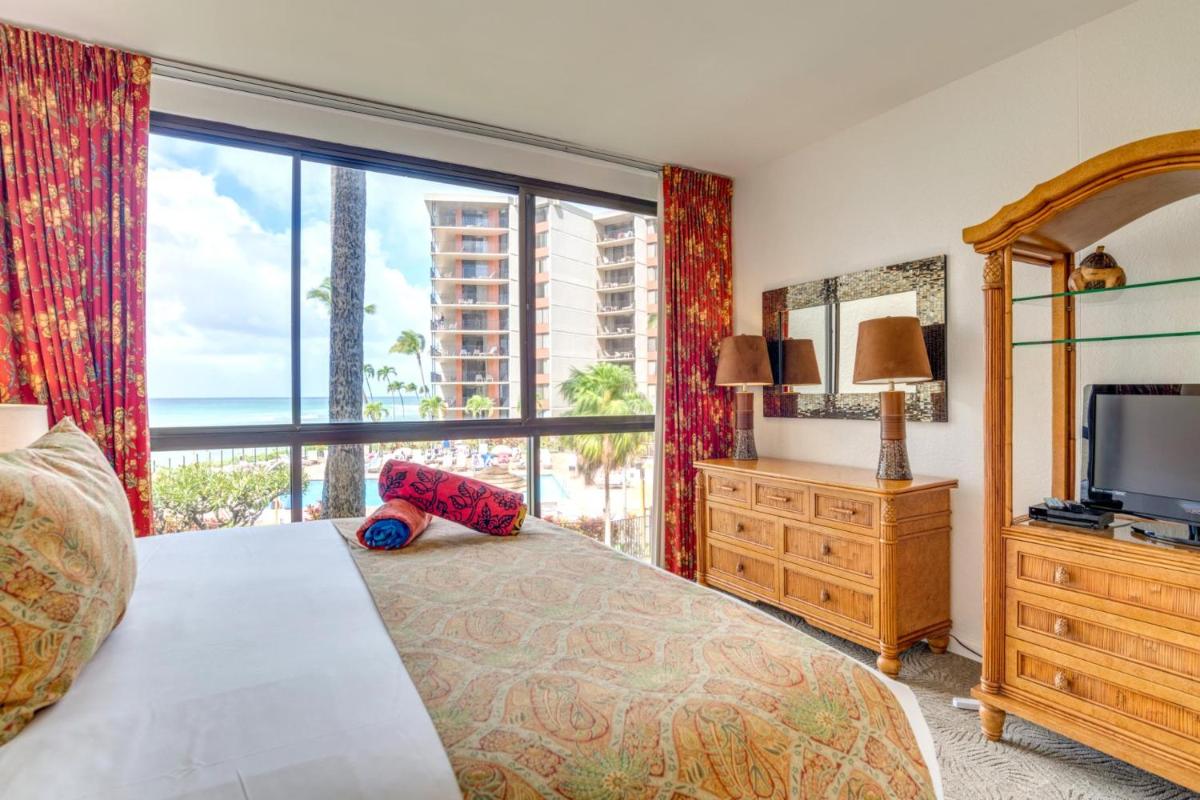 KBM Resorts: Kaanapali Shores KS-155 Ground Floor Steps to Pool and Beach Includes Rental Car - Housity