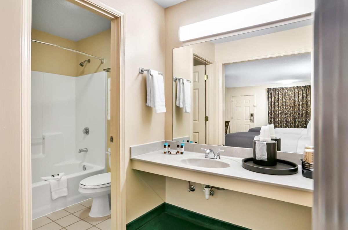Americas Best Value Inn - Rome - Housity