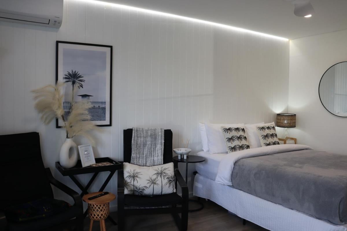 Dee Why Beach - Surfrider Studio 8 - Housity