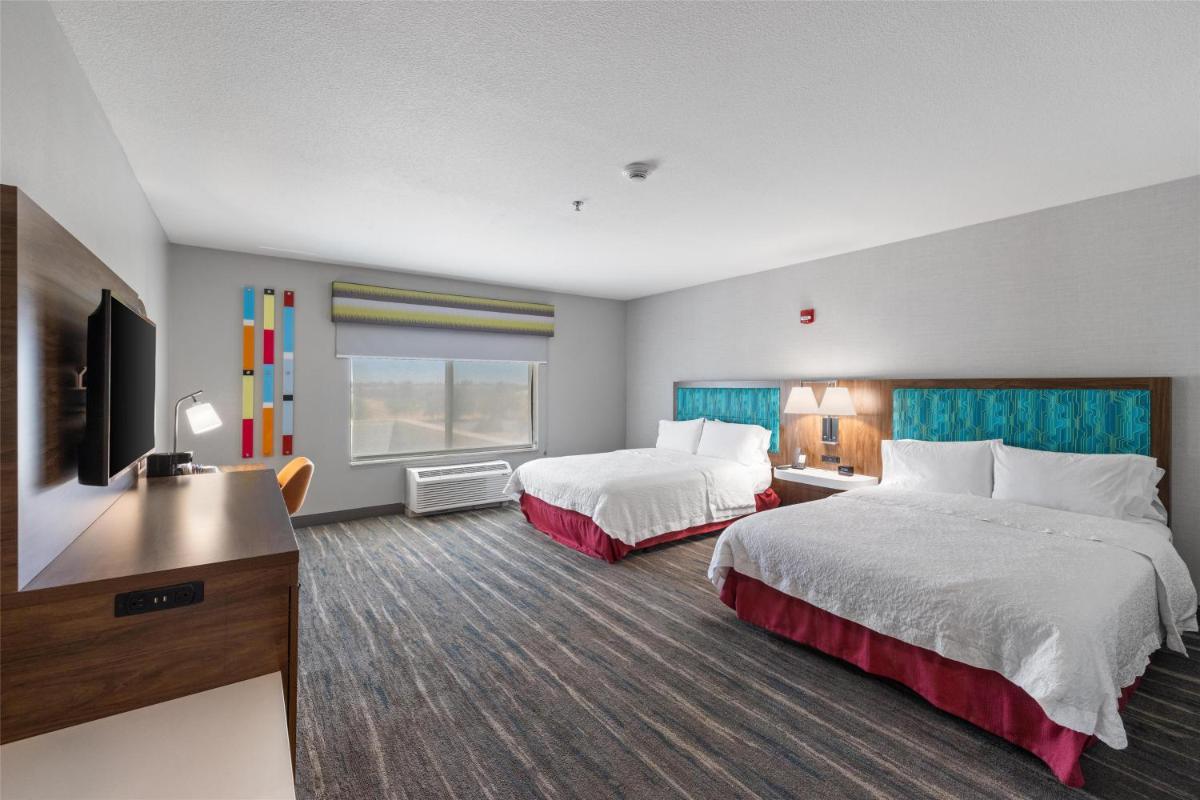Hampton Inn & Suites Madera - Housity