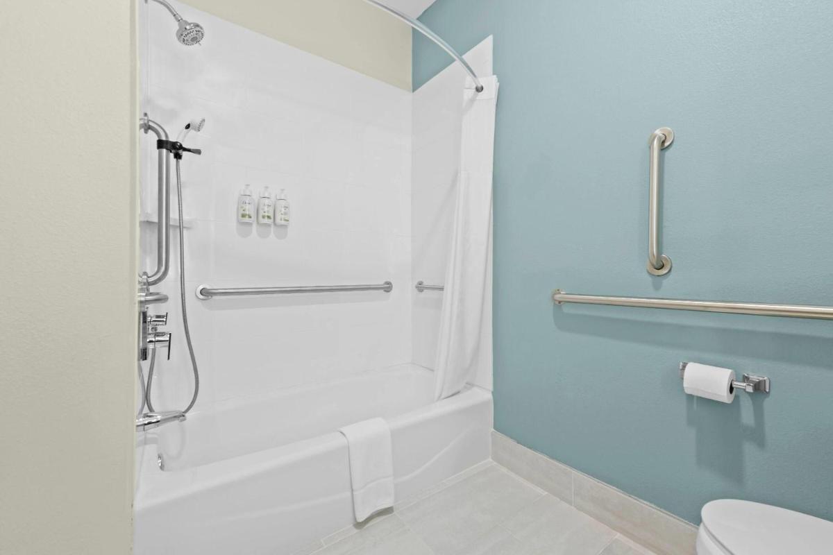 Baymont by Wyndham Grovetown Augusta - Housity