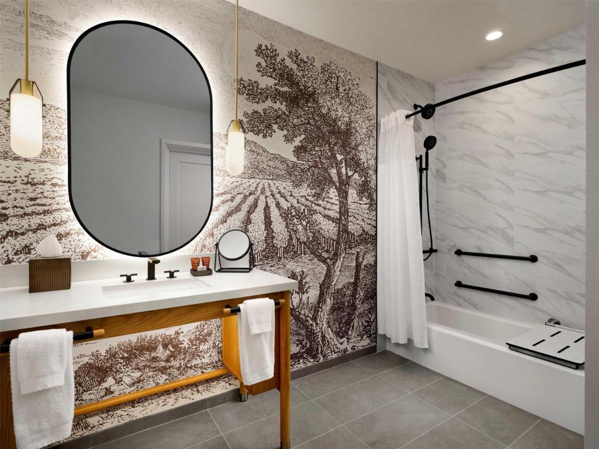 The Ava Hotel Paso Robles, Curio Collection By Hilton - Housity