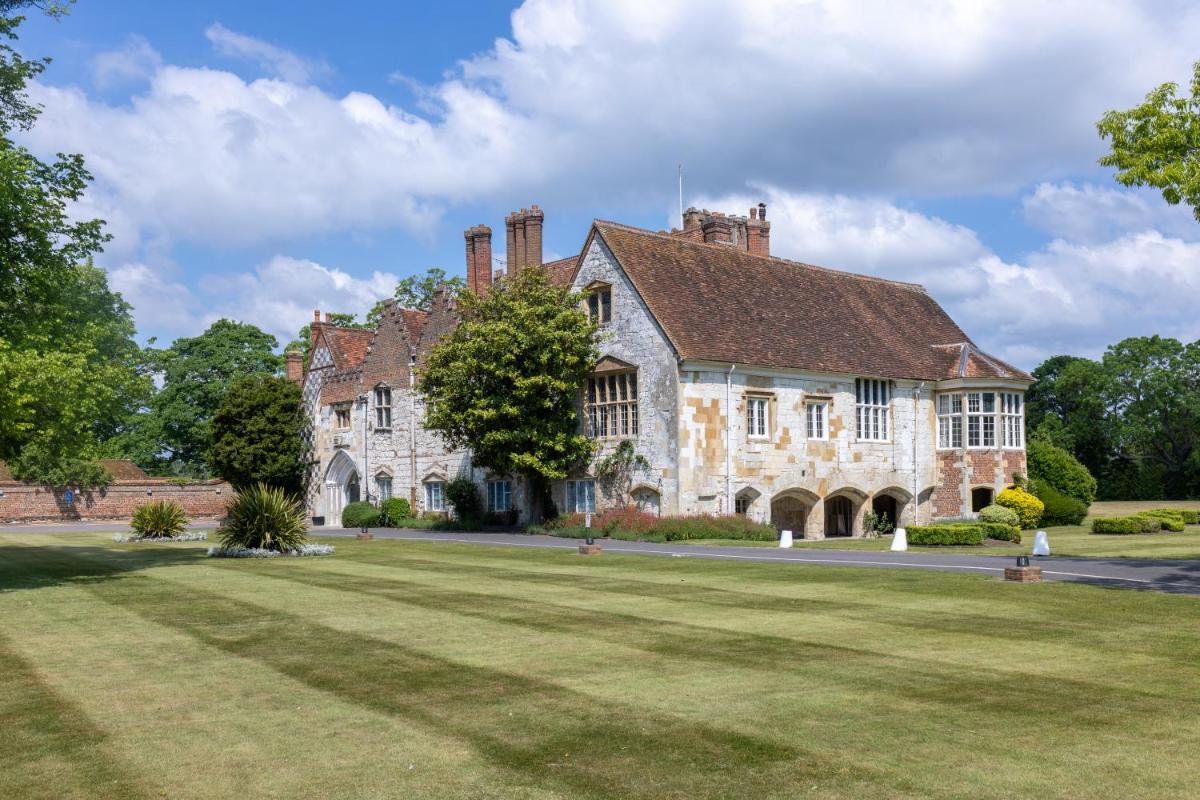 Bisham Abbey National Sports Centre - Housity